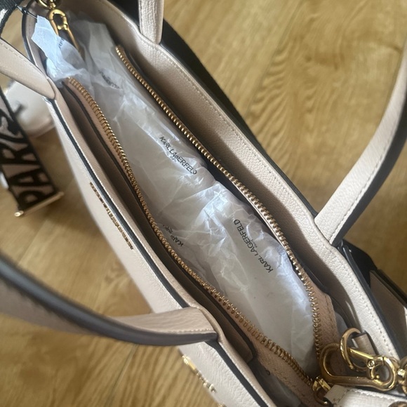 Karl Lagerfeld Paris Purse - Picture 5 of 6